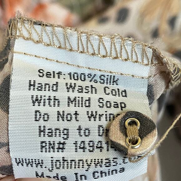 Johnny Was Amabel 100% Silk Blouse Large Cheetah Print Button Up Extra Large - Picture 7 of 14